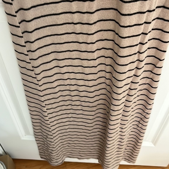 Just Ginger Striped Maxi Dress - Picture 4 of 6
